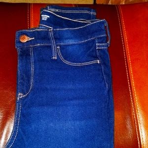 Girls Ballerina Jeggings. Size 16. Dark wash.